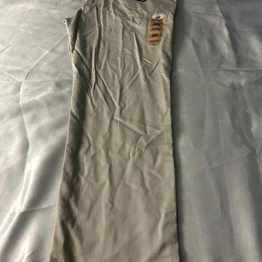 Dockers signature khaki slim fit lux cotton stretch pants 32 by 29